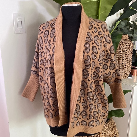 Anthropologie Léopard Print Bolero Sweater - Picture 2 of 8